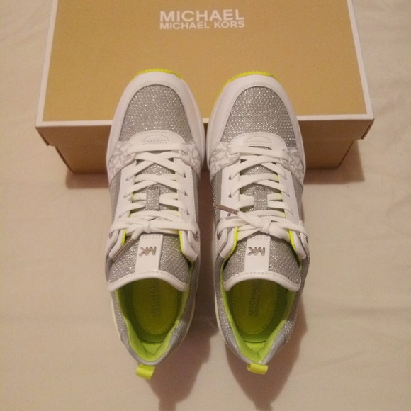 Michael Kors Georgie Trainer Sneaker - Picture 7 of 8